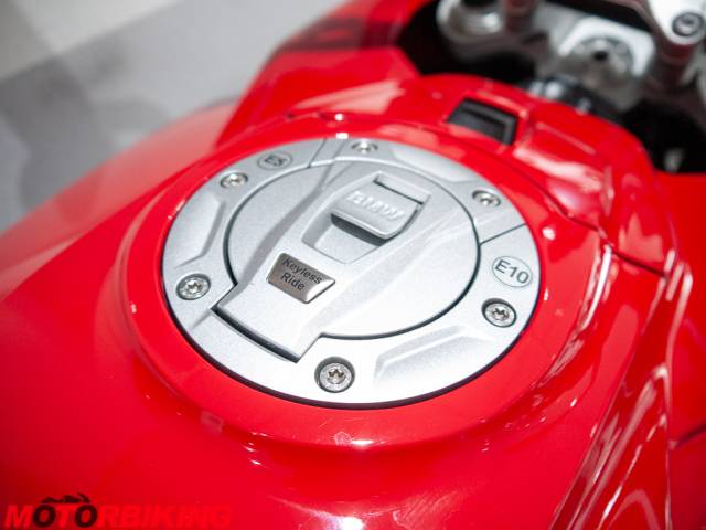 2020 BMW S1000XR TE Photo #16