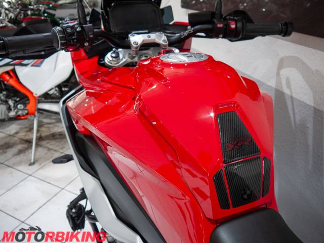 2020 BMW S1000XR TE Photo #32