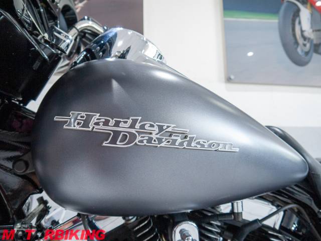 2016 Harley-Davidson STREET GLIDE SPECIAL FLHXS Photo #14