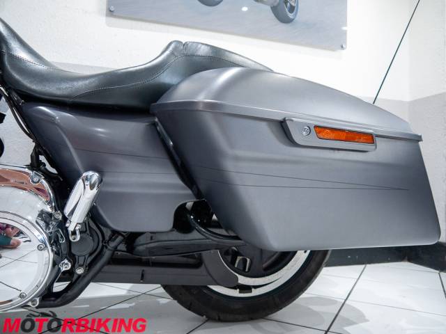 2016 Harley-Davidson STREET GLIDE SPECIAL FLHXS Photo #15