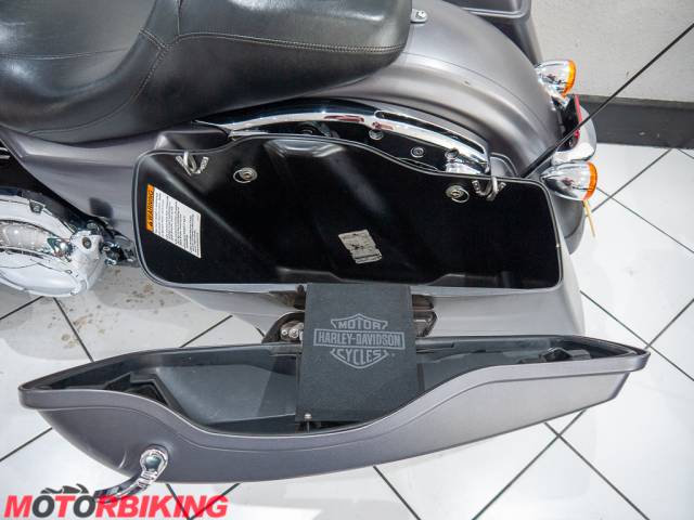 2016 Harley-Davidson STREET GLIDE SPECIAL FLHXS Photo #19