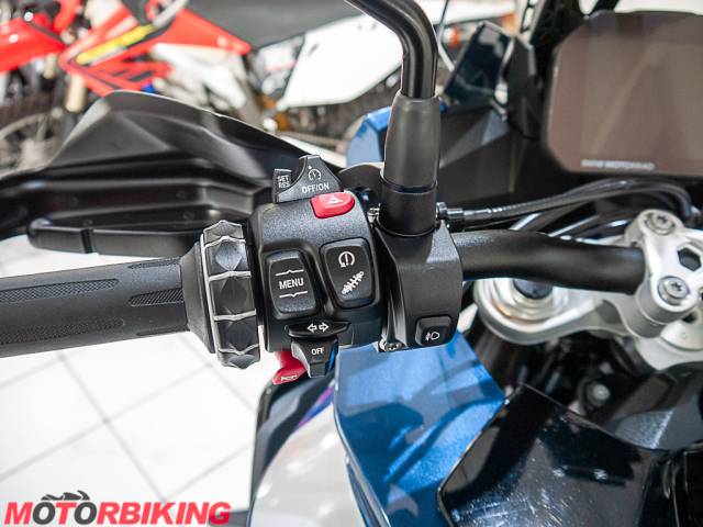 2024 BMW S1000XR TE Photo #30