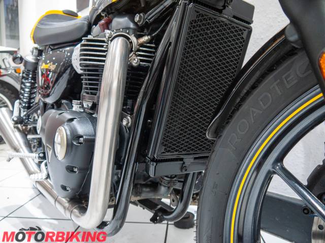 2016 Triumph STREET CUP Photo #7