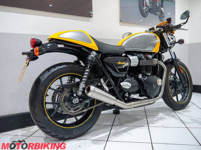 2016 Triumph STREET CUP Photo #14