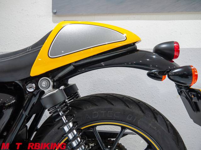 2016 Triumph STREET CUP Photo #26