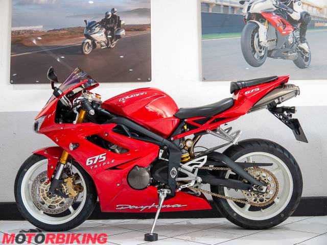 2009 Triumph DAYTONA 675 Photo #18