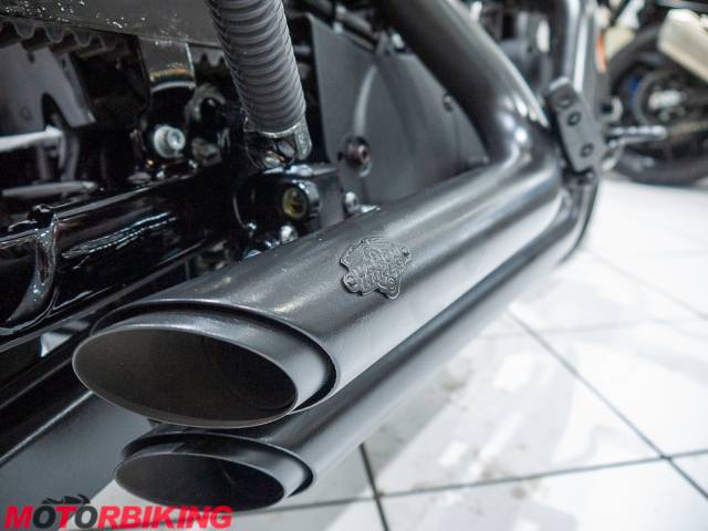 2021 Harley-Davidson SPORTSTER 883 IRON Photo #3