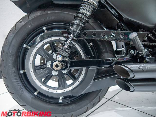 2021 Harley-Davidson SPORTSTER 883 IRON Photo #11