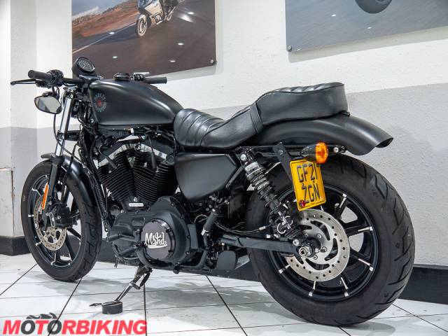 2021 Harley-Davidson SPORTSTER 883 IRON Photo #26
