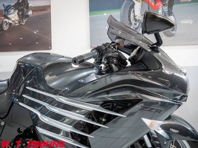2017 Kawasaki ZZR1400  Photo #5