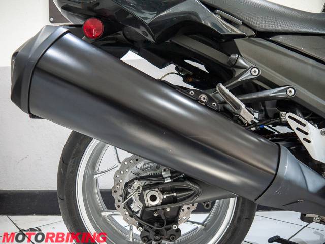 2017 Kawasaki ZZR1400  Photo #9