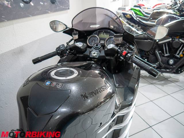 2017 Kawasaki ZZR1400  Photo #13