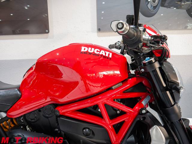 2016 Ducati MONSTER 1200 R Photo #9