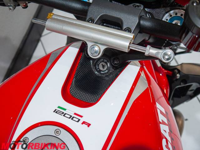 2016 Ducati MONSTER 1200 R Photo #17