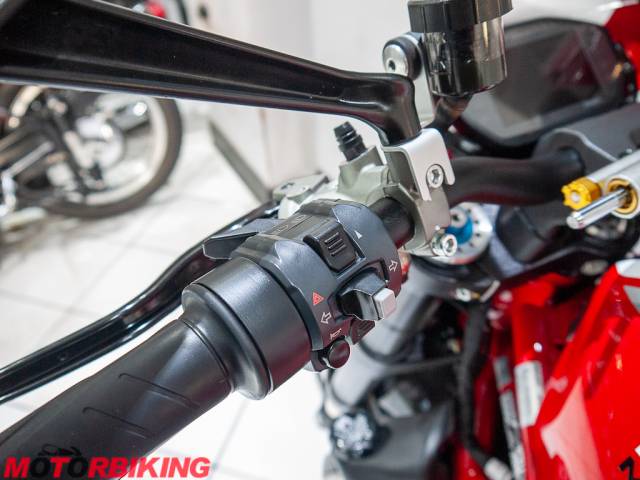 2016 Ducati MONSTER 1200 R Photo #27