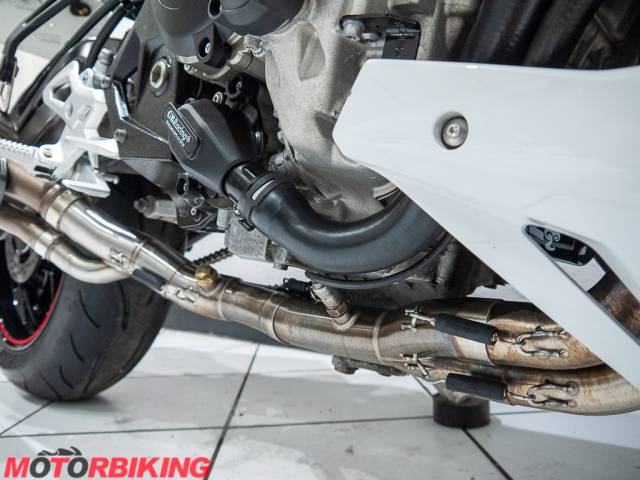 2018 BMW S1000R SPORT Photo #15