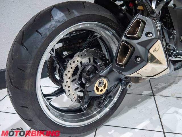 2010 Kawasaki Z1000 DAF Photo #10