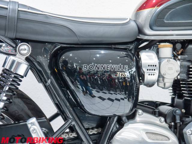 2023 Triumph T120 BONNEVILLE Photo #2