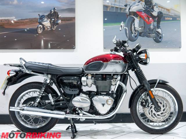 2023 Triumph T120 BONNEVILLE Photo #1