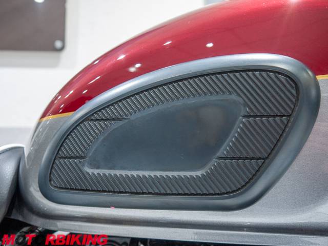 2023 Triumph T120 BONNEVILLE Photo #17