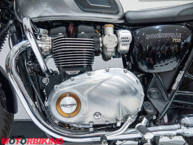 2023 Triumph T120 BONNEVILLE Photo #28