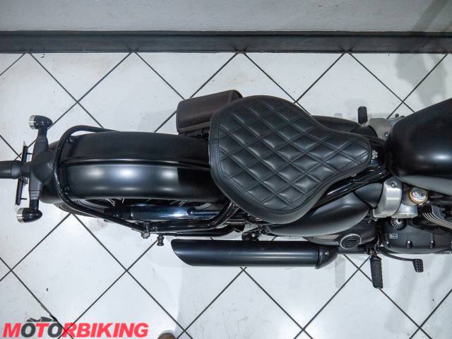 2020 Triumph BONNEVILLE 1200 BOBBER BLACK Photo #21