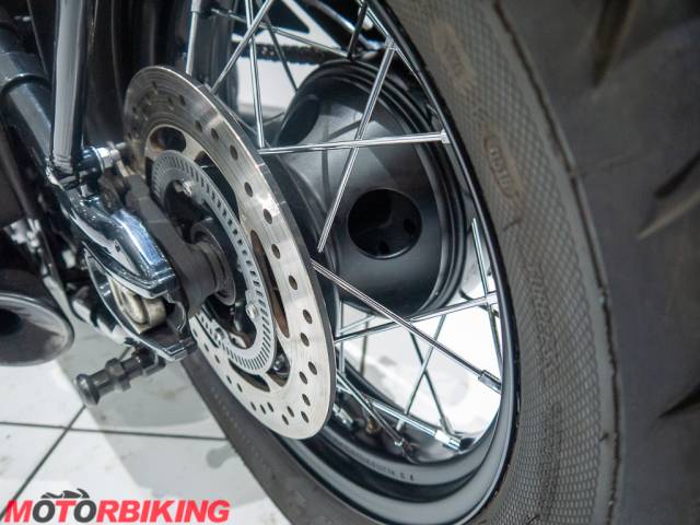 2020 Triumph BONNEVILLE 1200 BOBBER BLACK Photo #31