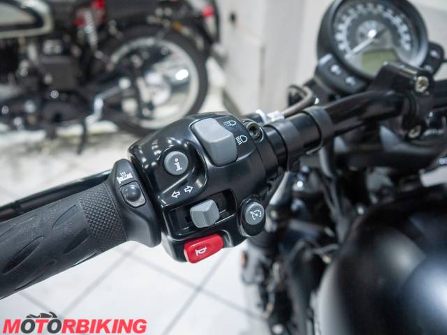 2020 Triumph BONNEVILLE 1200 BOBBER BLACK Photo #33