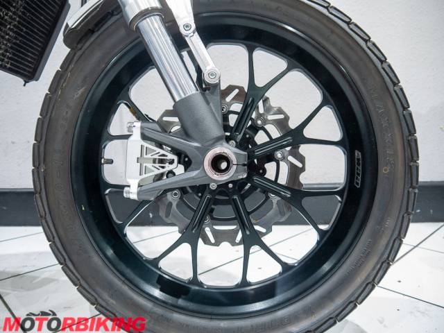 2019 CCM SPITFIRE FLAT TRACKER Photo #7