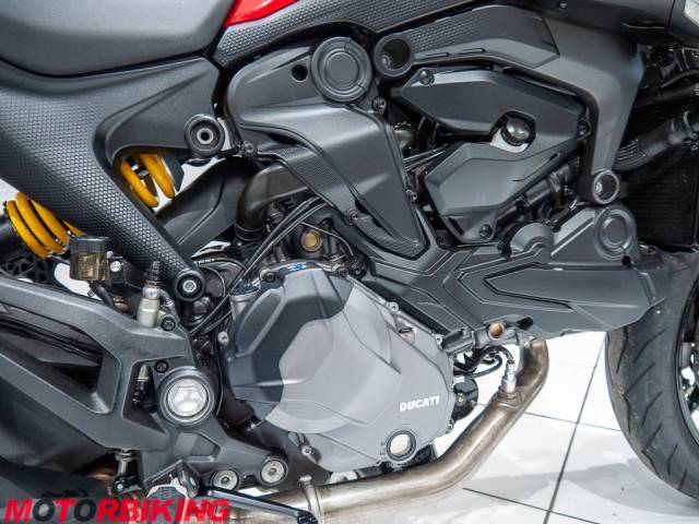 2021 Ducati MONSTER 937 PLUS Photo #10