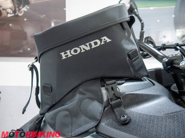 2024 Honda CRF1100L AFRICA TWIN ADVENTURE SPORTS Photo #24