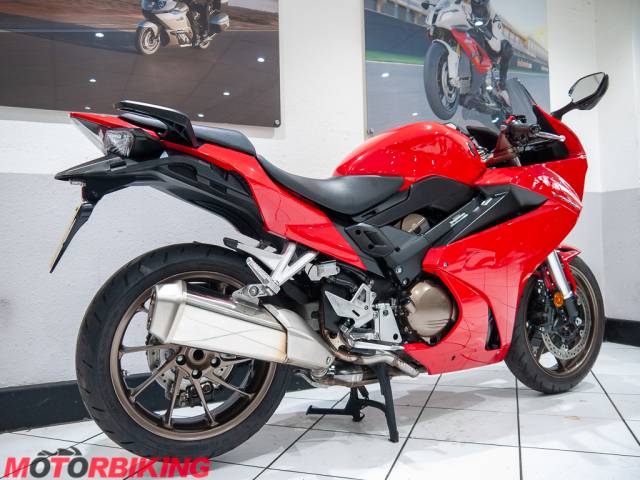 2018 Honda VFR800F Photo #5