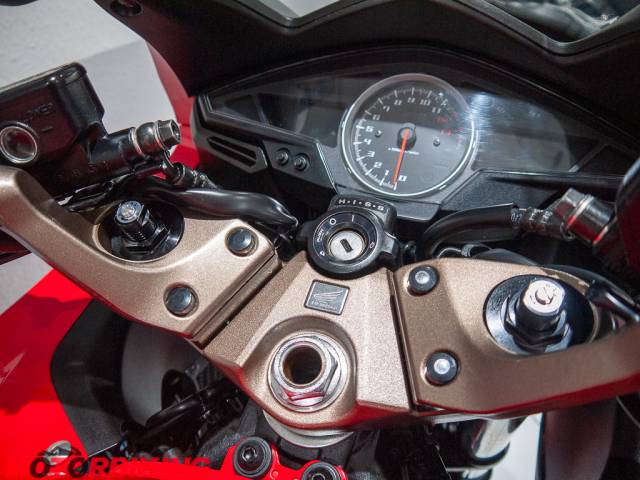 2018 Honda VFR800F Photo #15