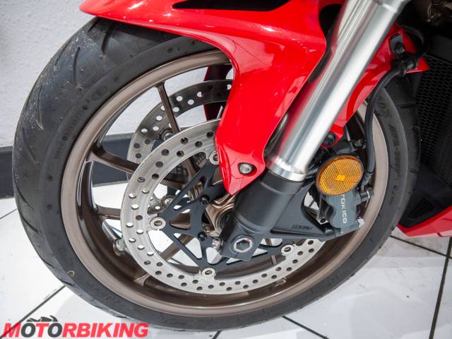 2018 Honda VFR800F Photo #21