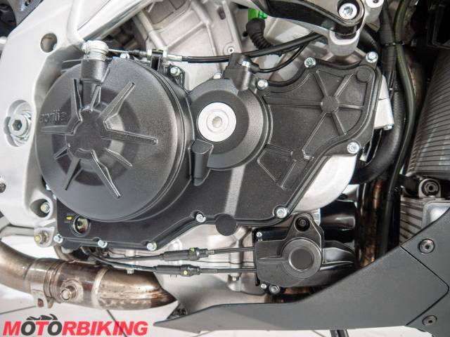 2016 Aprilia TUONO V4 1100  FACTORY Photo #4