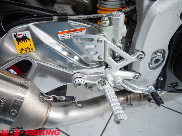 2016 Aprilia TUONO V4 1100  FACTORY Photo #7