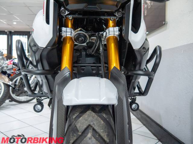 2014 Yamaha XT1200 SUPER TENERE WORLD CROSSER Photo #7