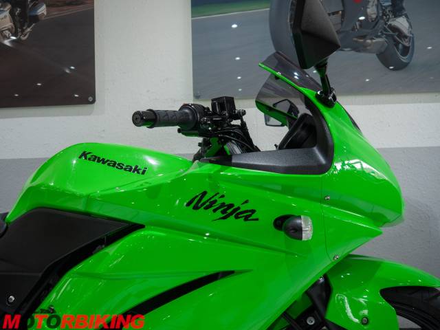 2011 Kawasaki NINJA 250 Photo #2
