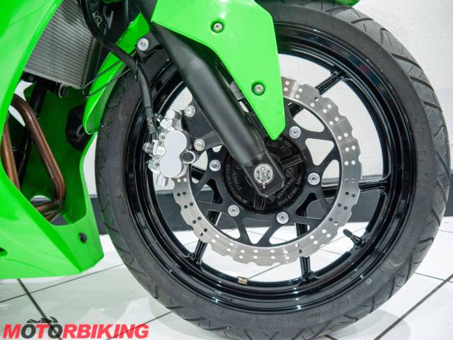 2011 Kawasaki NINJA 250 Photo #5