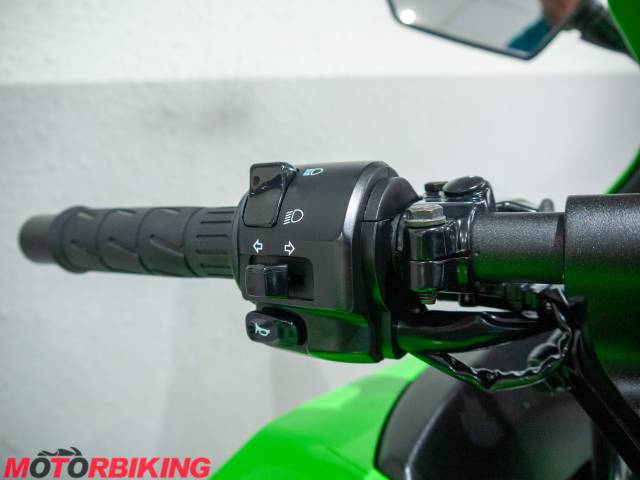 2011 Kawasaki NINJA 250 Photo #19