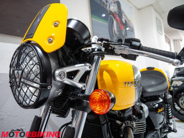 2016 Triumph STREET CUP Photo #18