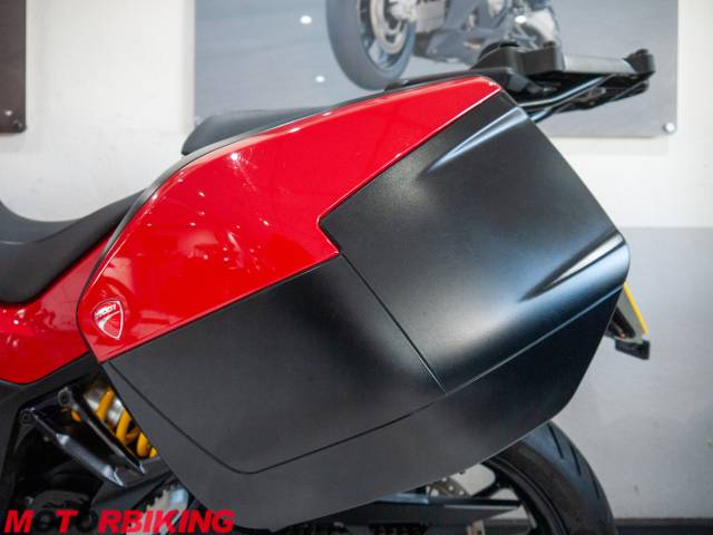 2022 Ducati MULTISTRADA V2S TRAVEL Photo #30