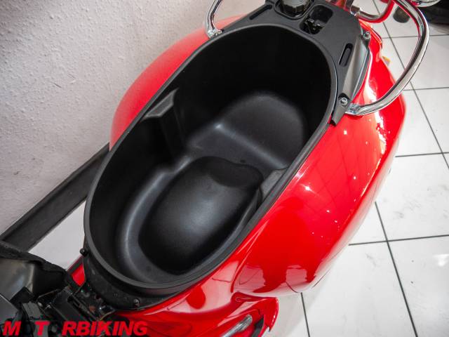 2007 Piaggio VESPA GTS250 Photo #20