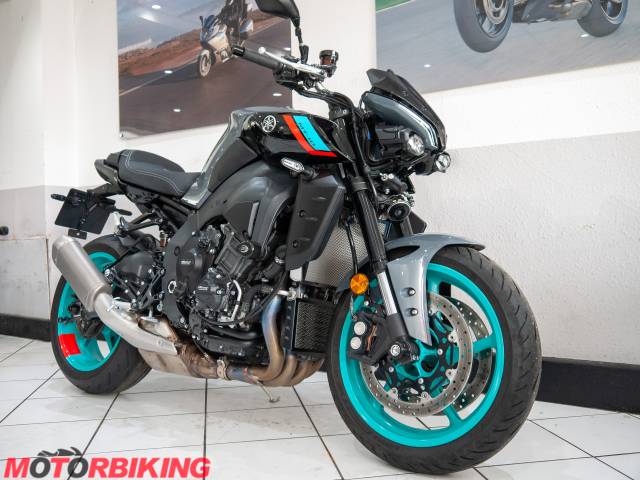 2023 Yamaha MT10 Photo #3