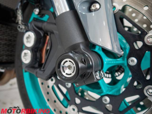 2023 Yamaha MT10 Photo #7