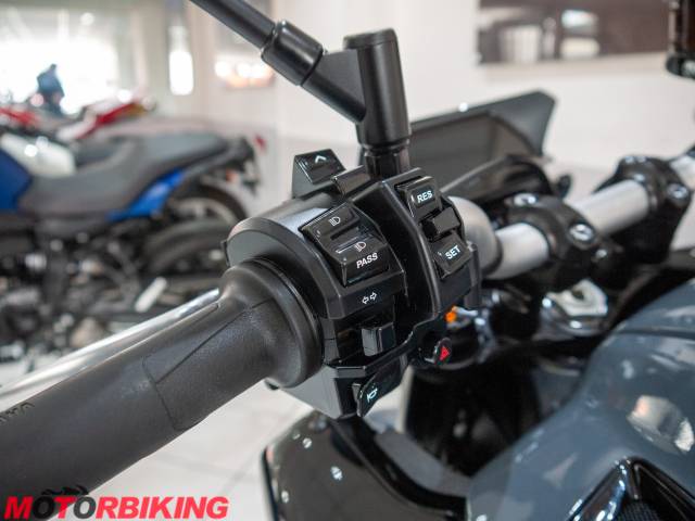 2023 Yamaha MT10 Photo #27