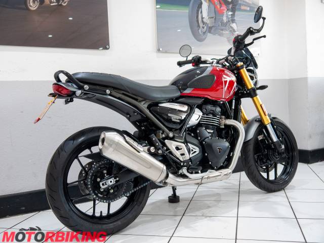 2025 Triumph SPEED 400 Photo #4