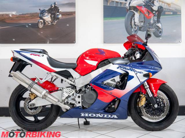 2002 Honda CBR900RR FIREBLADE (RR-Y 929cc) Photo #1
