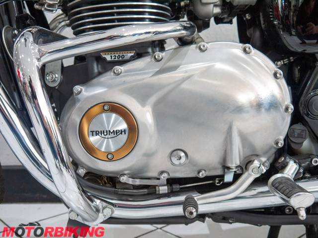 2018 Triumph BONNEVILLE T120 Photo #17