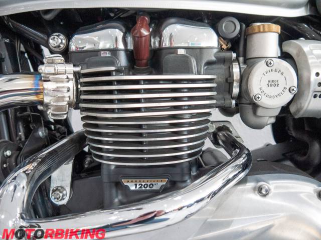 2018 Triumph BONNEVILLE T120 Photo #18